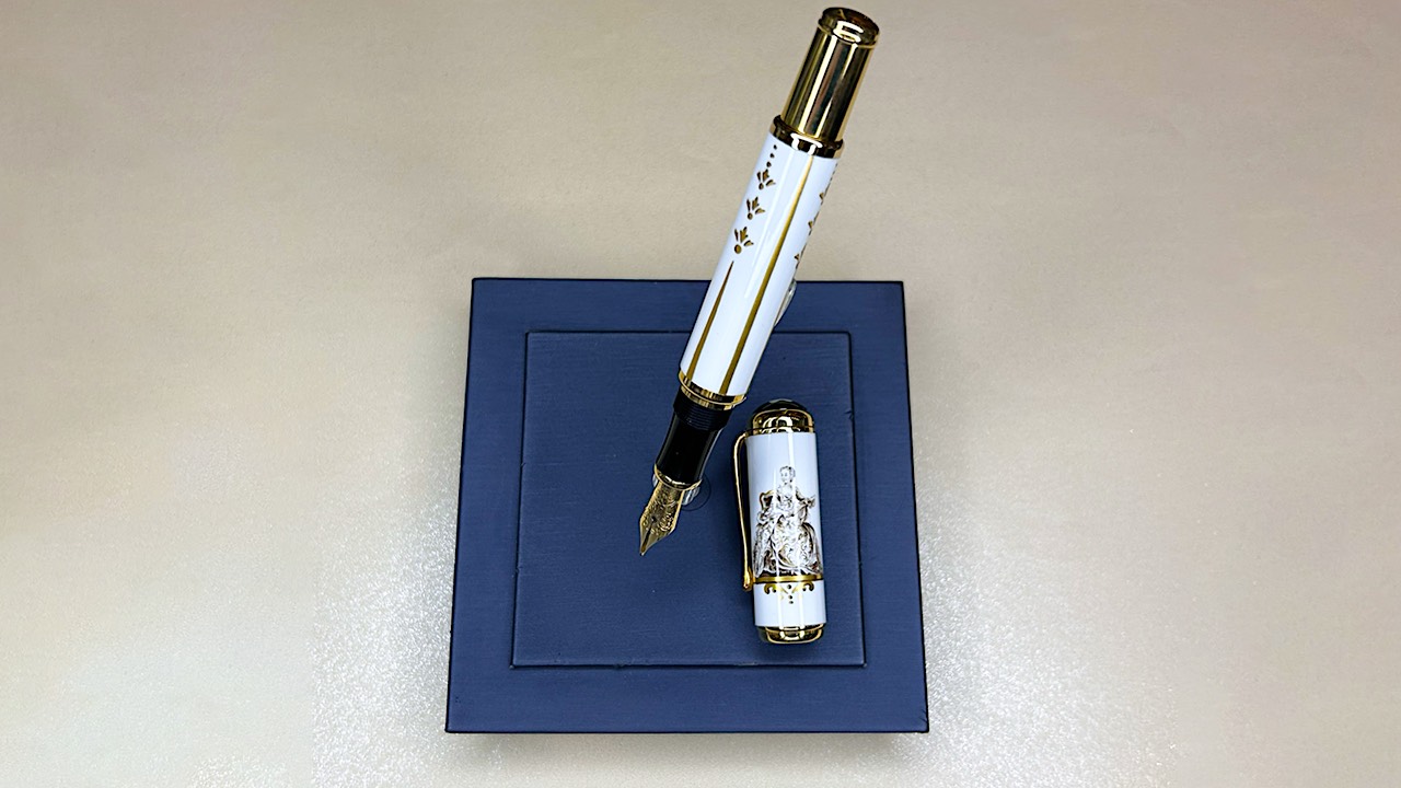 dove acquisto penne a Roma, riparazione accendini Roma, articoli da Regalo Roma Sud, articoli da ufficio, articoli da regalo di classe, dove posso acquistare a Roma accendini, riparazione penne, riparazione pipe Roma, regalo Roma, vendita articoli da regaloDal 1956 offriamo articoli da regalo dei migliori brand e di qualit&agrave;. Forniamo ai nostri clienti servizi di riparazione e manutenzione per accendini.